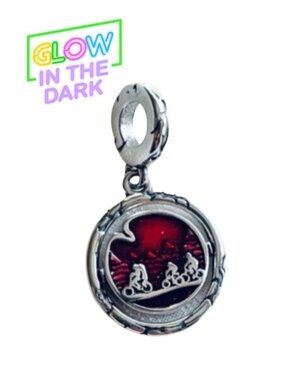 ⚡🌑 NWOT Stranger Things Demogorgon Glow-in-the-Dark Charm 👻